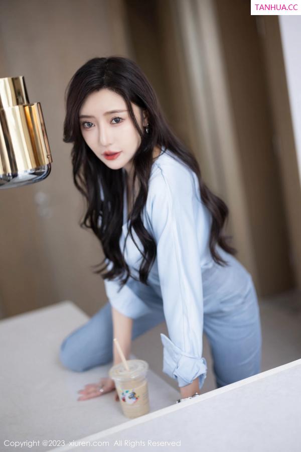 王馨瑶  [XiuRen]高清写真图 2023.07.21 No.7123 王馨瑶yanni 无内肉丝第12张图片